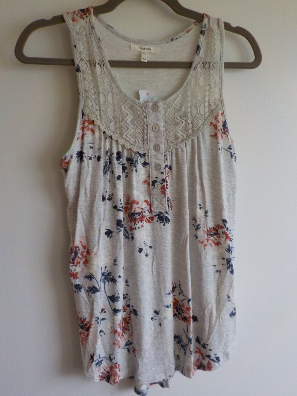 Maurices Tank Top - X-Small - NWT Grey Lace Flower (2361)